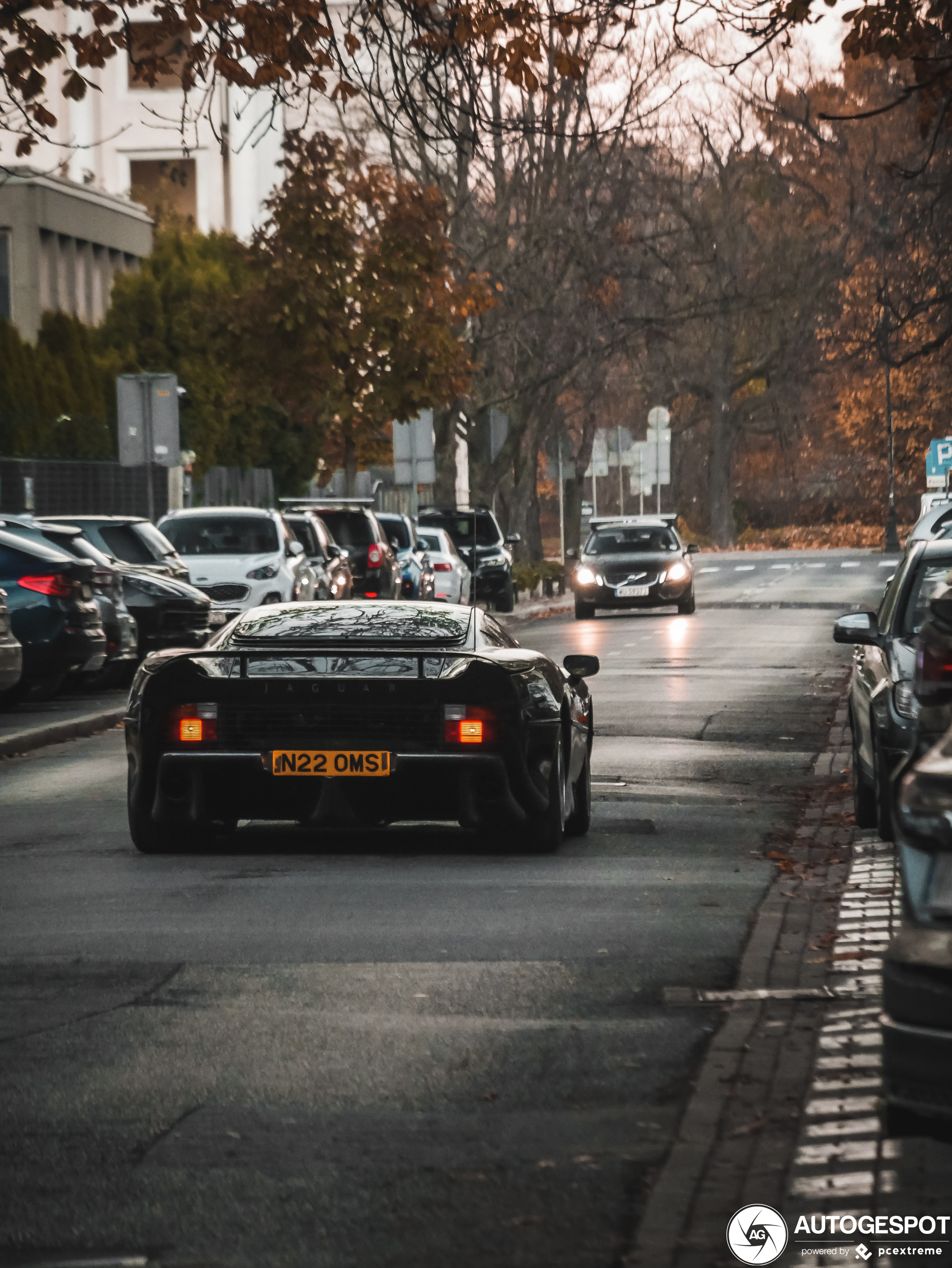 Jaguar XJ220