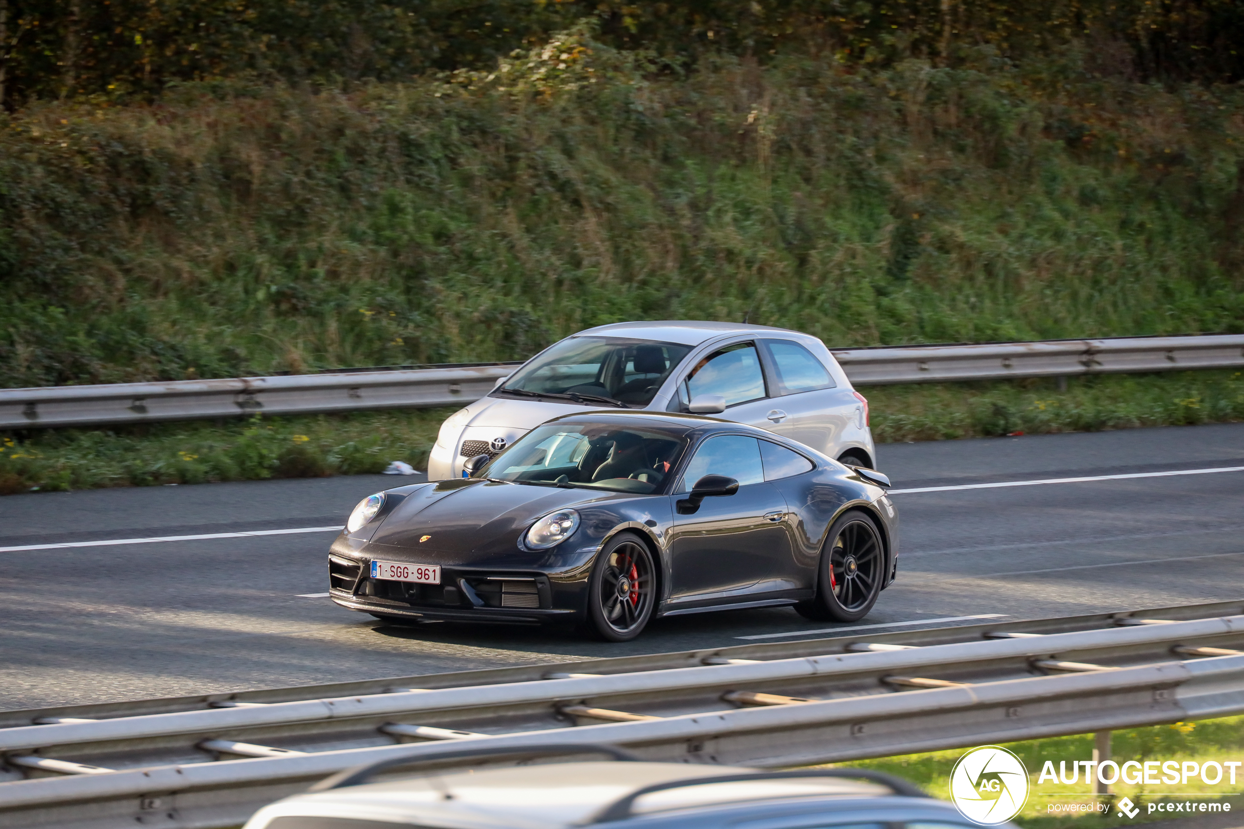 Porsche 992 Carrera 4 GTS