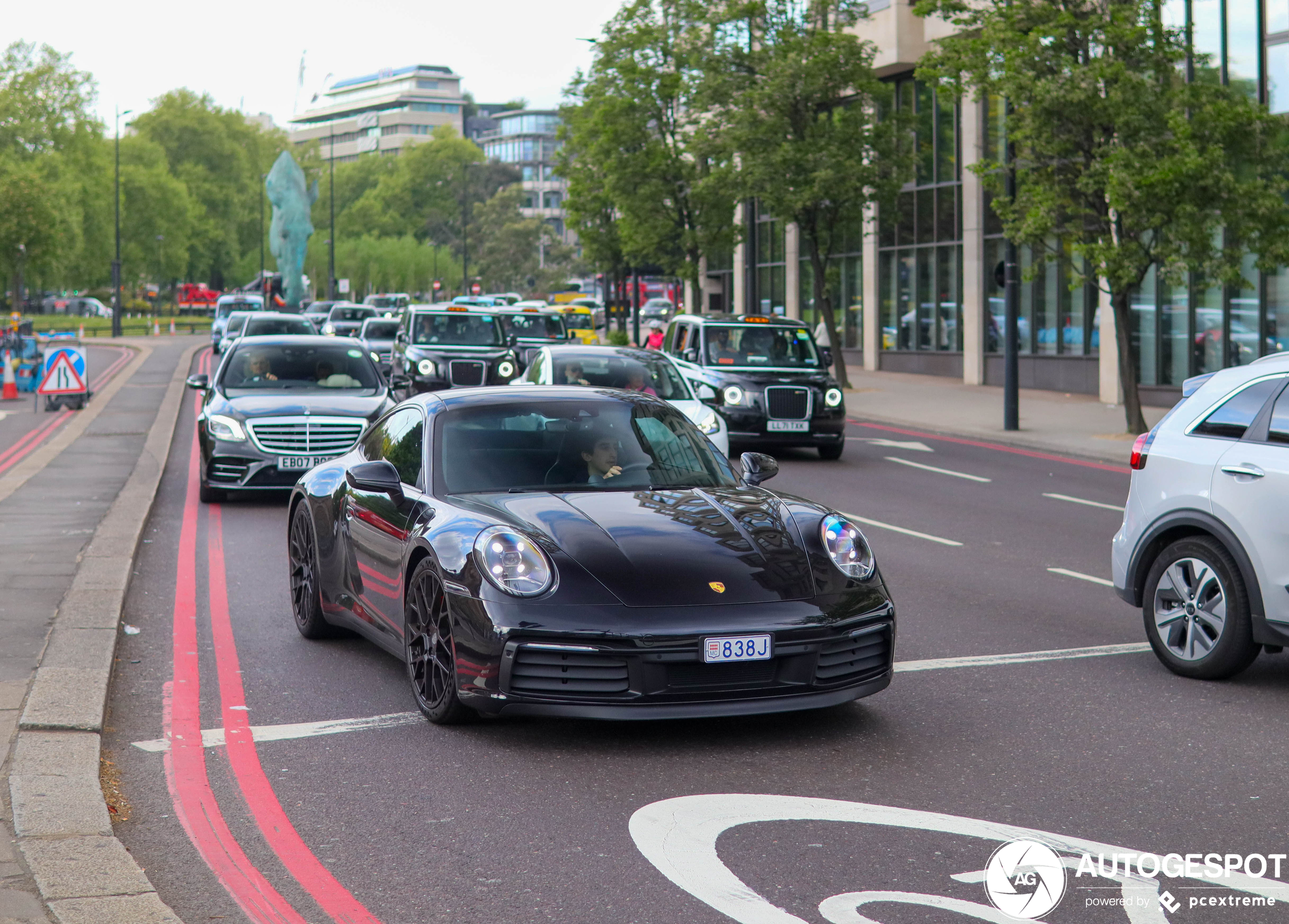 Porsche 992 Carrera 4S