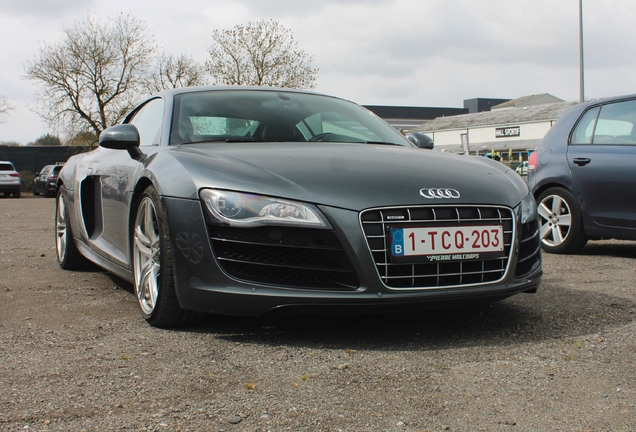 Audi R8 V10