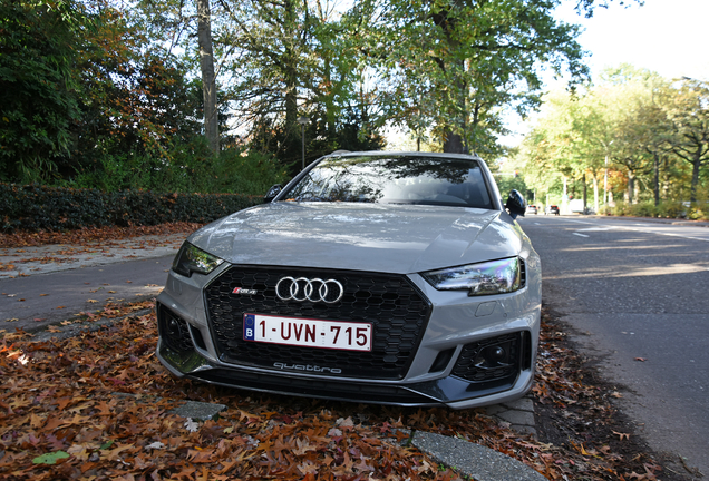 Audi RS4 Avant B9