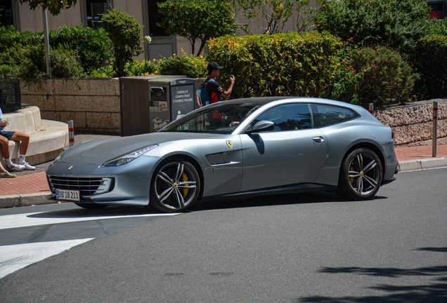 Ferrari GTC4Lusso