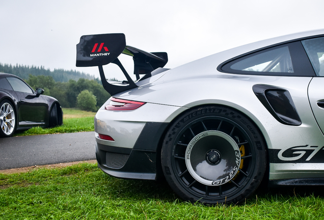 Porsche Manthey Racing 991 GT2 RS MR