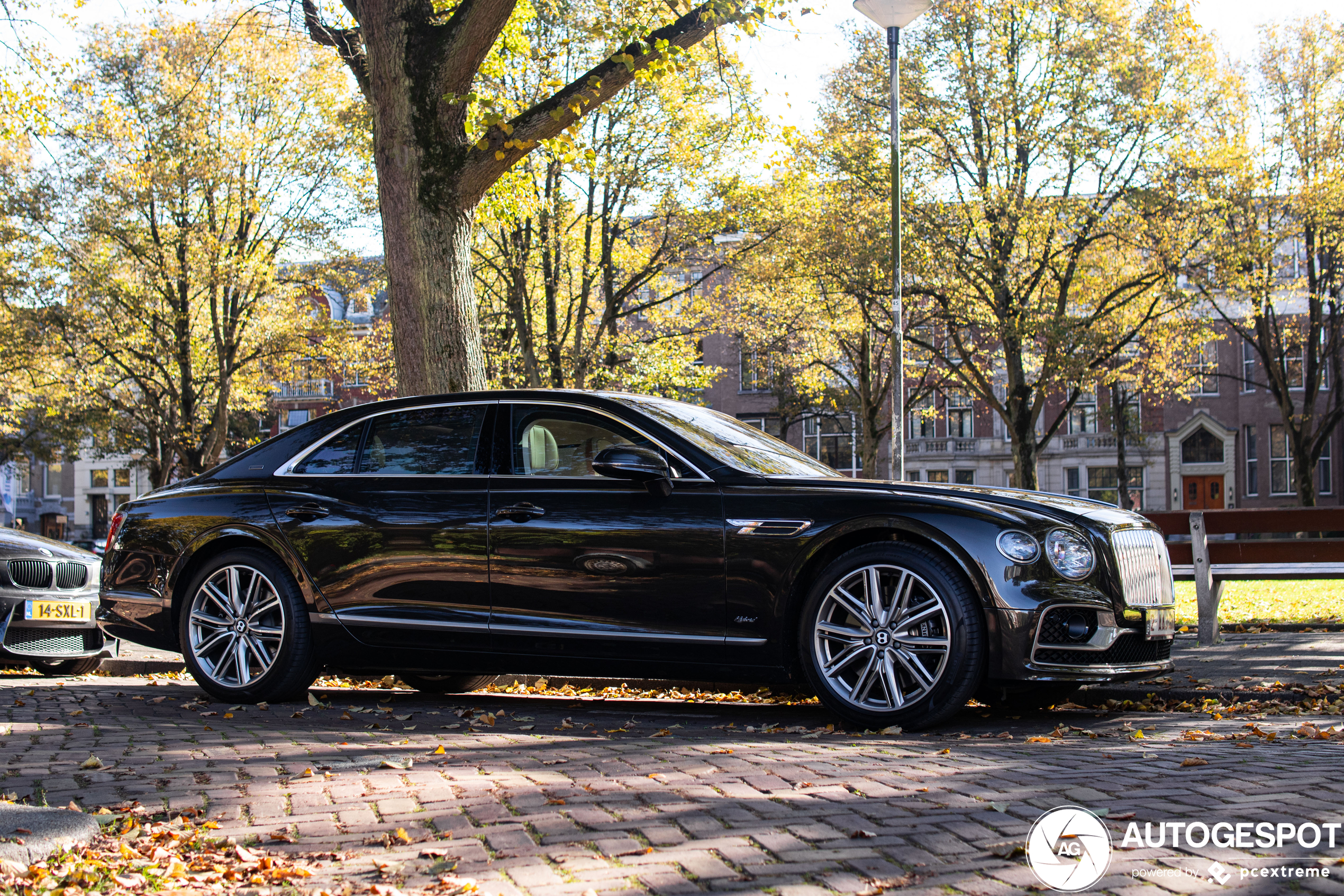 Bentley Flying Spur Hybrid 2022 Odyssean Edition