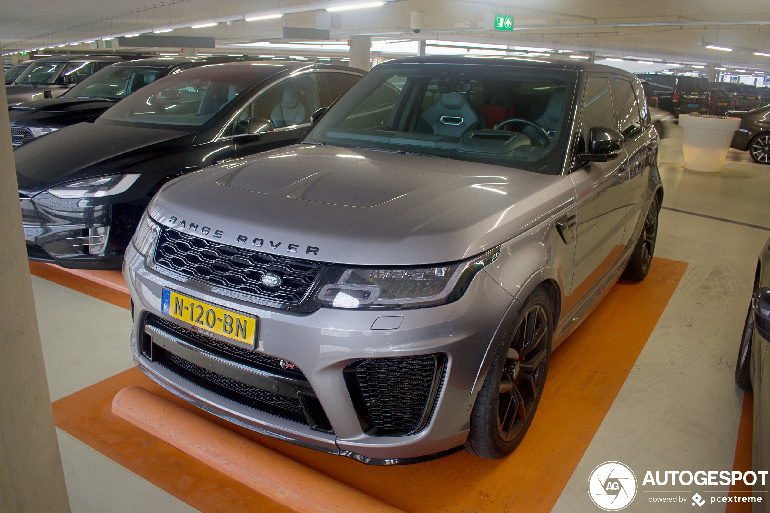 Land Rover Range Rover Sport SVR 2018