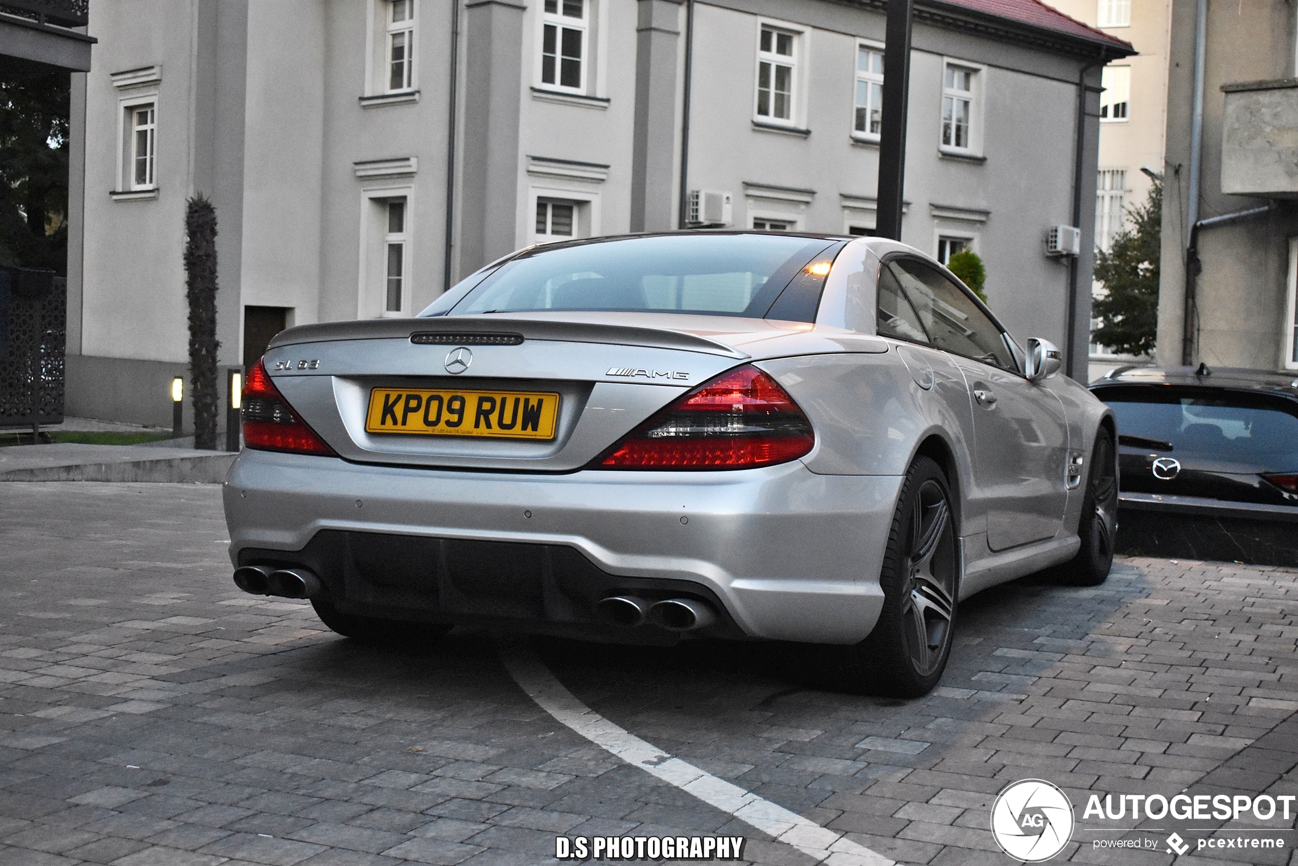 Mercedes-Benz SL 63 AMG