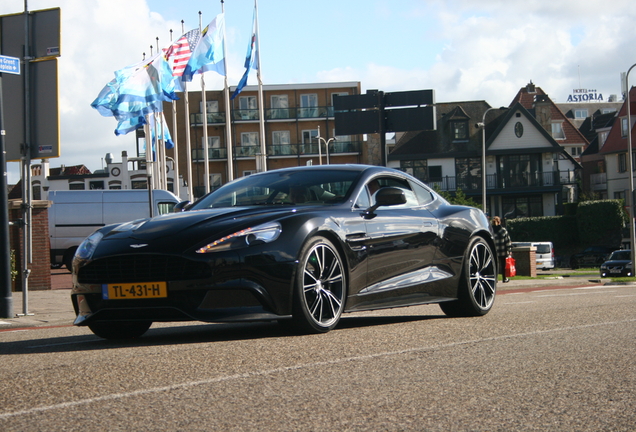 Aston Martin Vanquish 2013