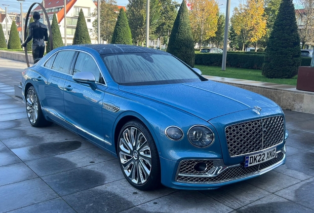 Bentley Flying Spur Hybrid Mulliner