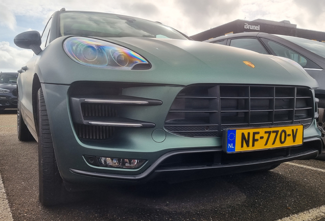 Porsche 95B Macan Turbo