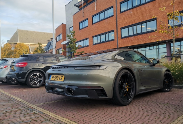 Porsche 992 Carrera GTS