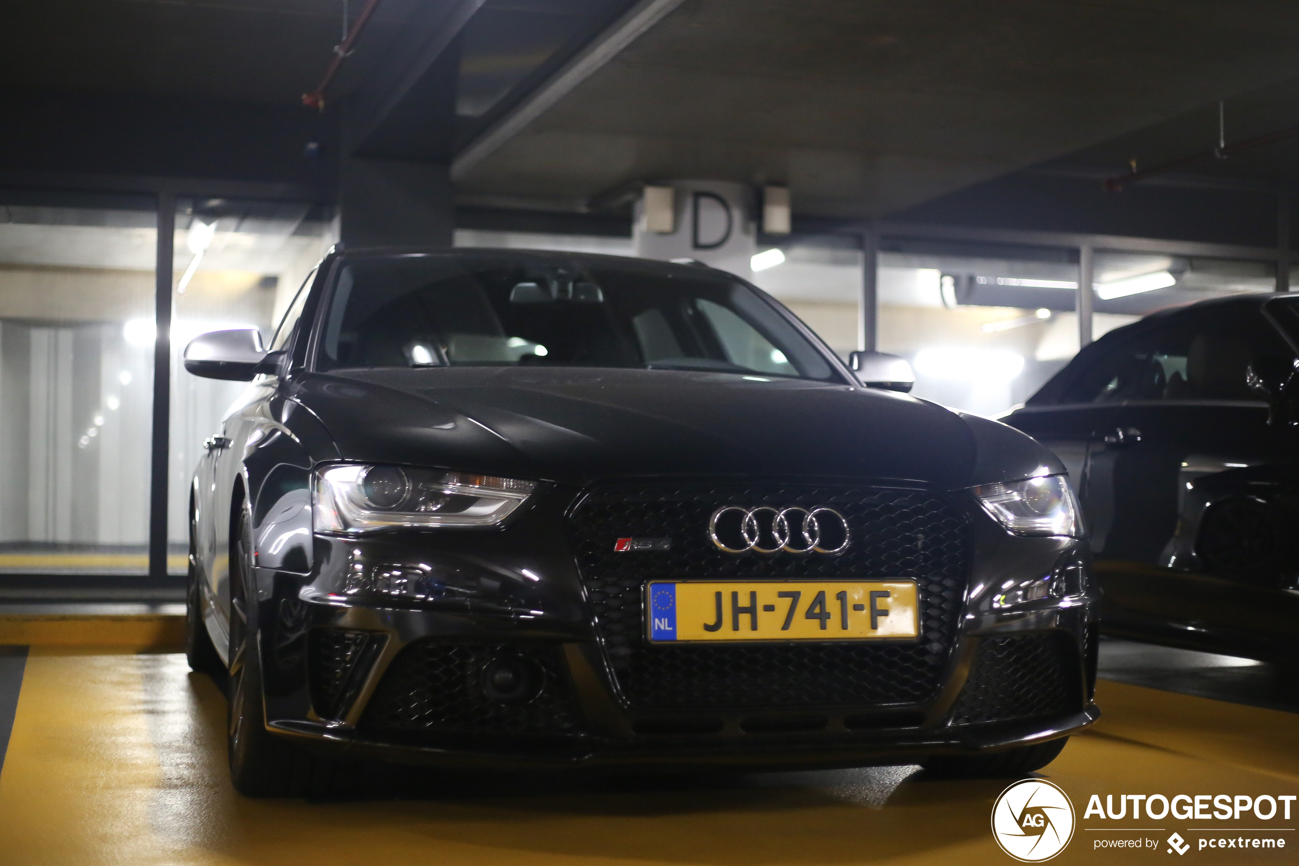 Audi RS4 Avant B8