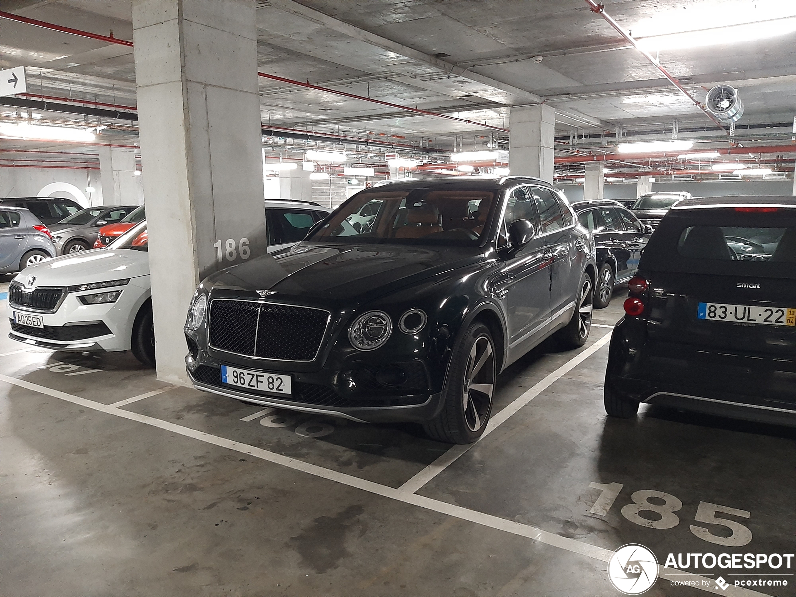 Bentley Bentayga V8