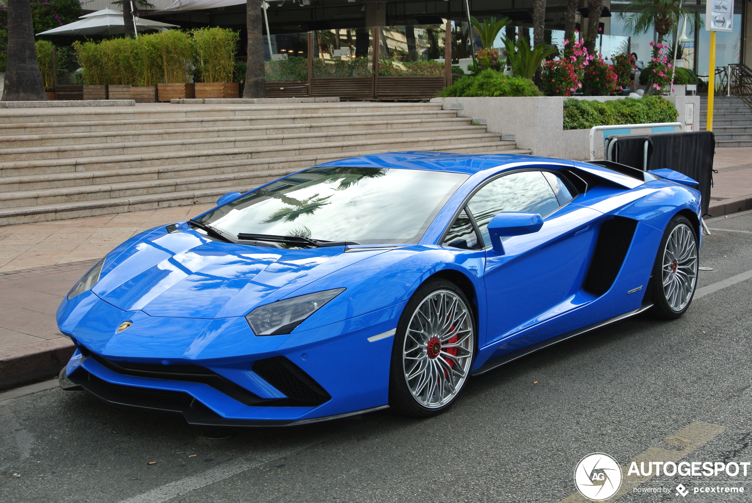 Lamborghini Aventador S LP740-4