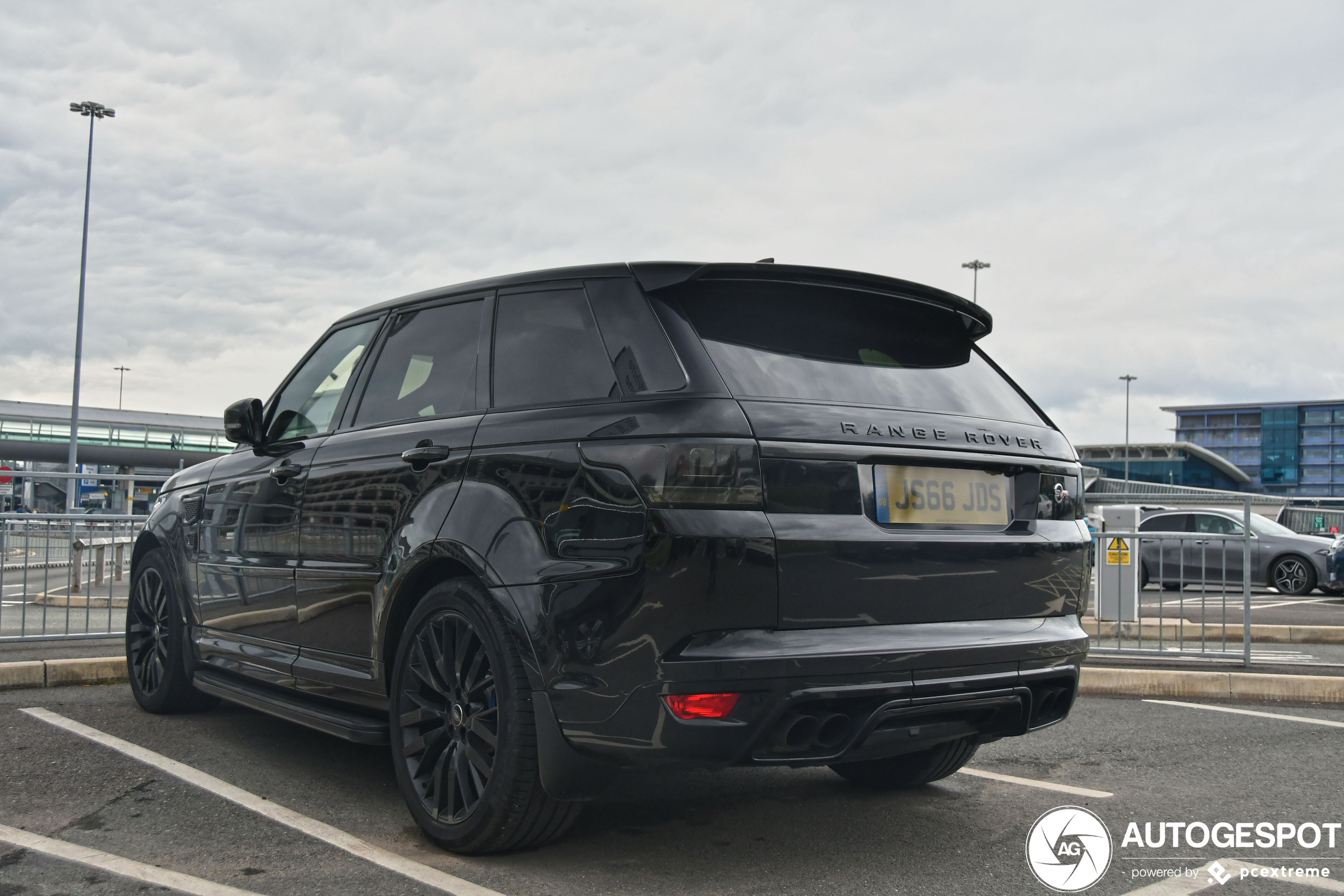 Land Rover Range Rover Sport SVR