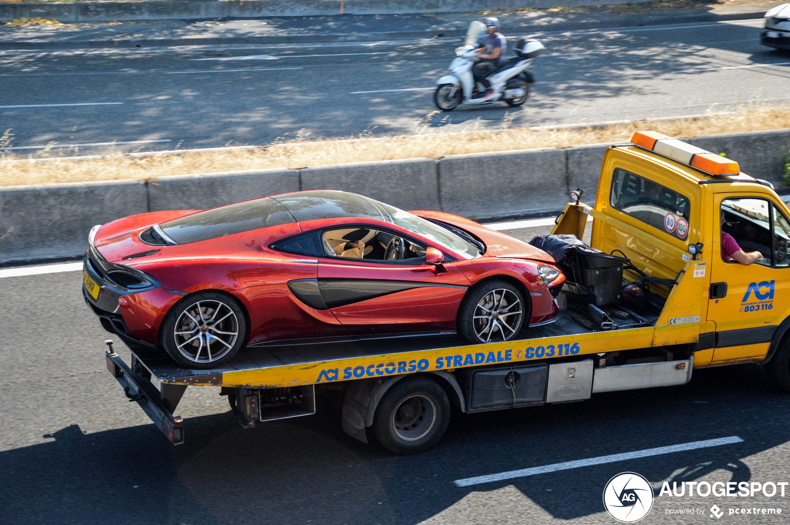 McLaren 570GT