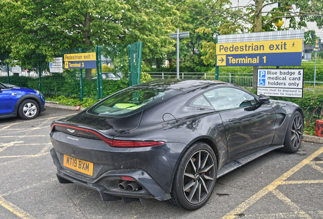 Aston Martin V8 Vantage 2018