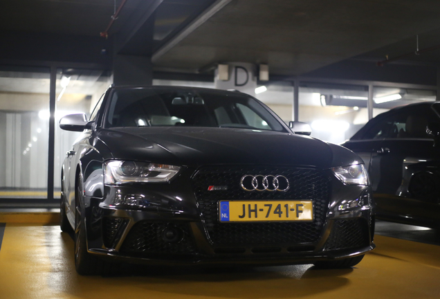 Audi RS4 Avant B8