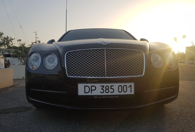 Bentley Flying Spur V8