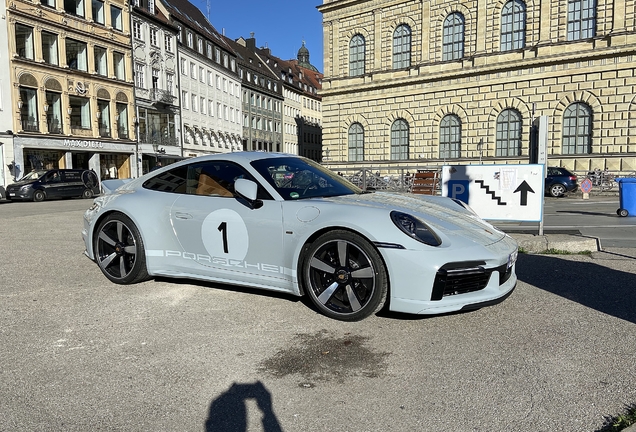 Porsche 992 Sport Classic