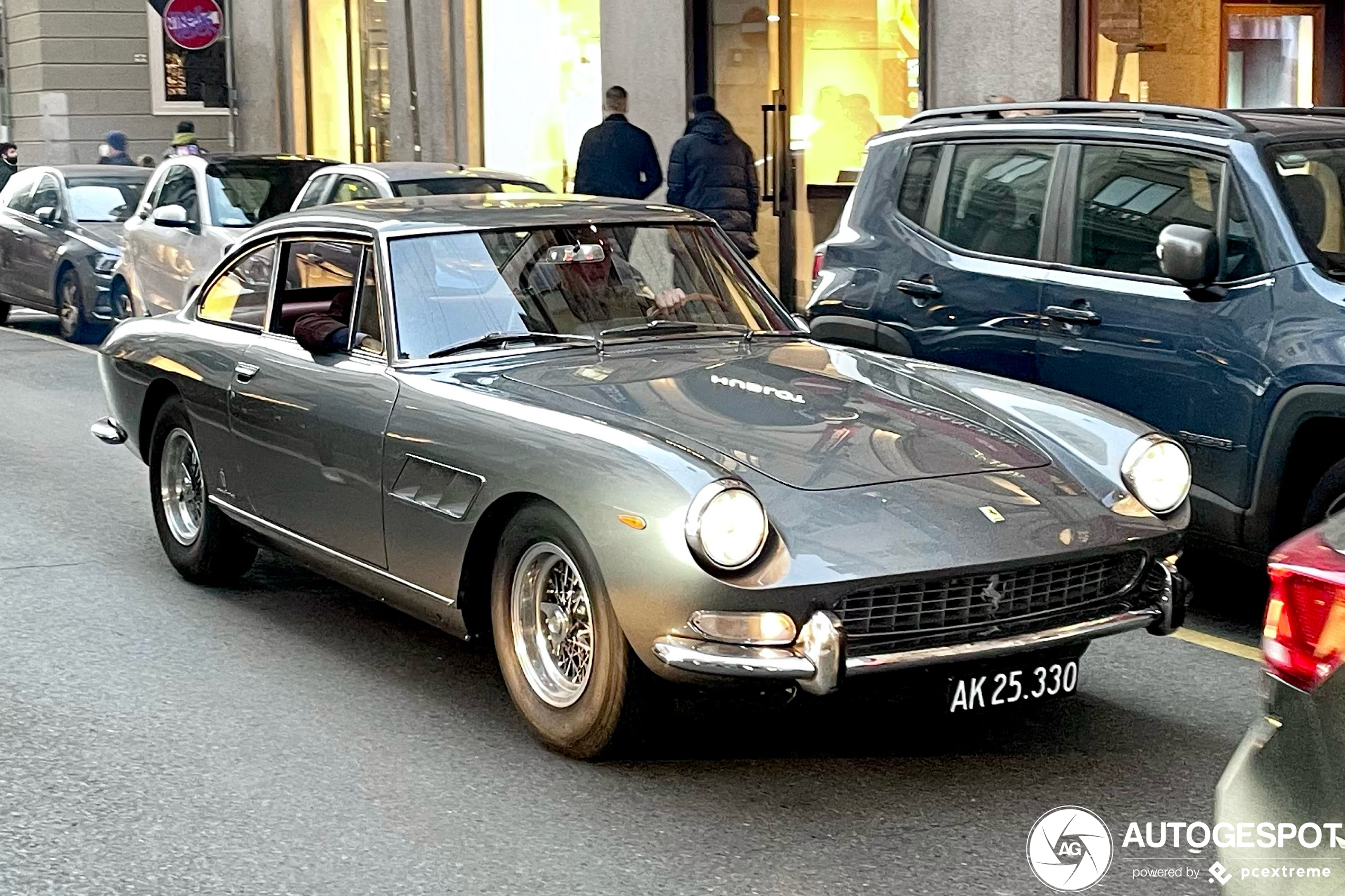 Ferrari 330 GT 2+2 Series II