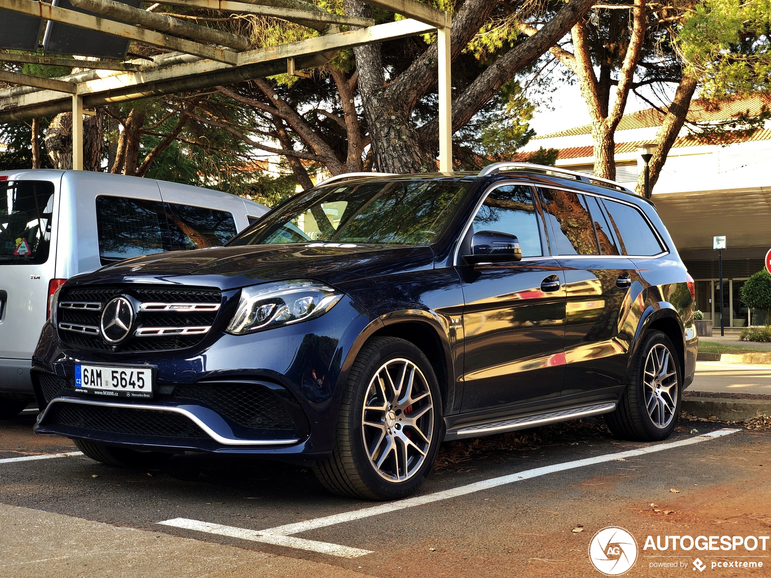 Mercedes-AMG GLS 63 X166