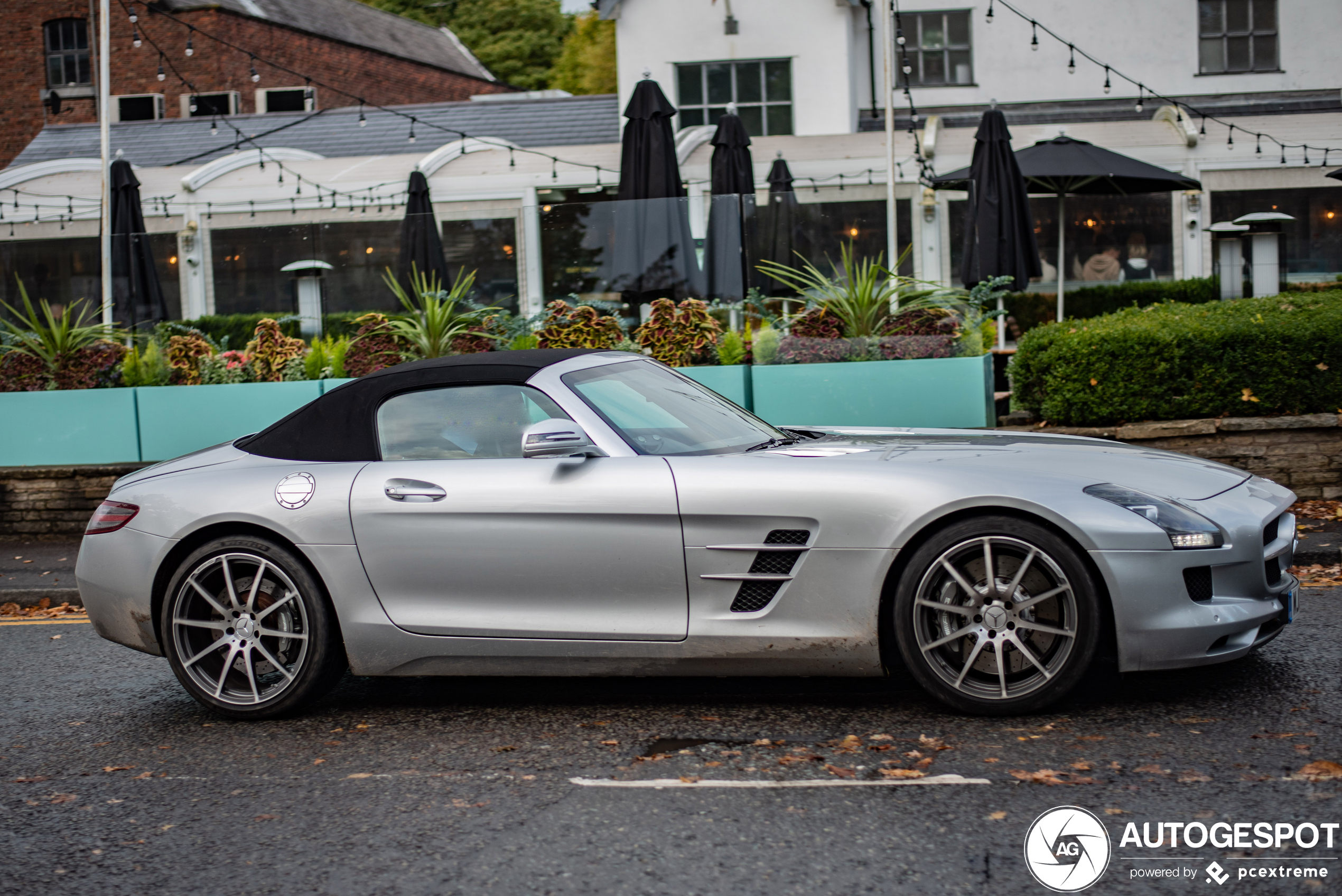 Mercedes-Benz SLS AMG Roadster