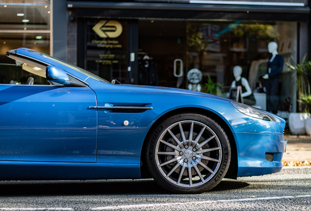 Aston Martin DB9 Volante