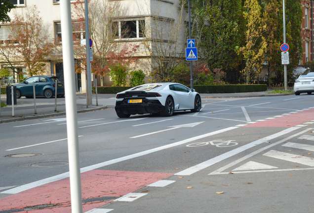 Lamborghini Huracán LP640-4 EVO