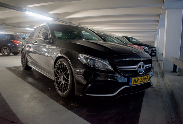 Mercedes-AMG C 63 S W205