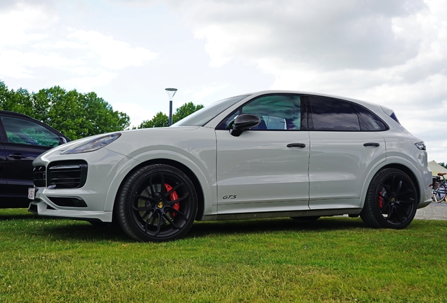 Porsche 9YA Cayenne GTS