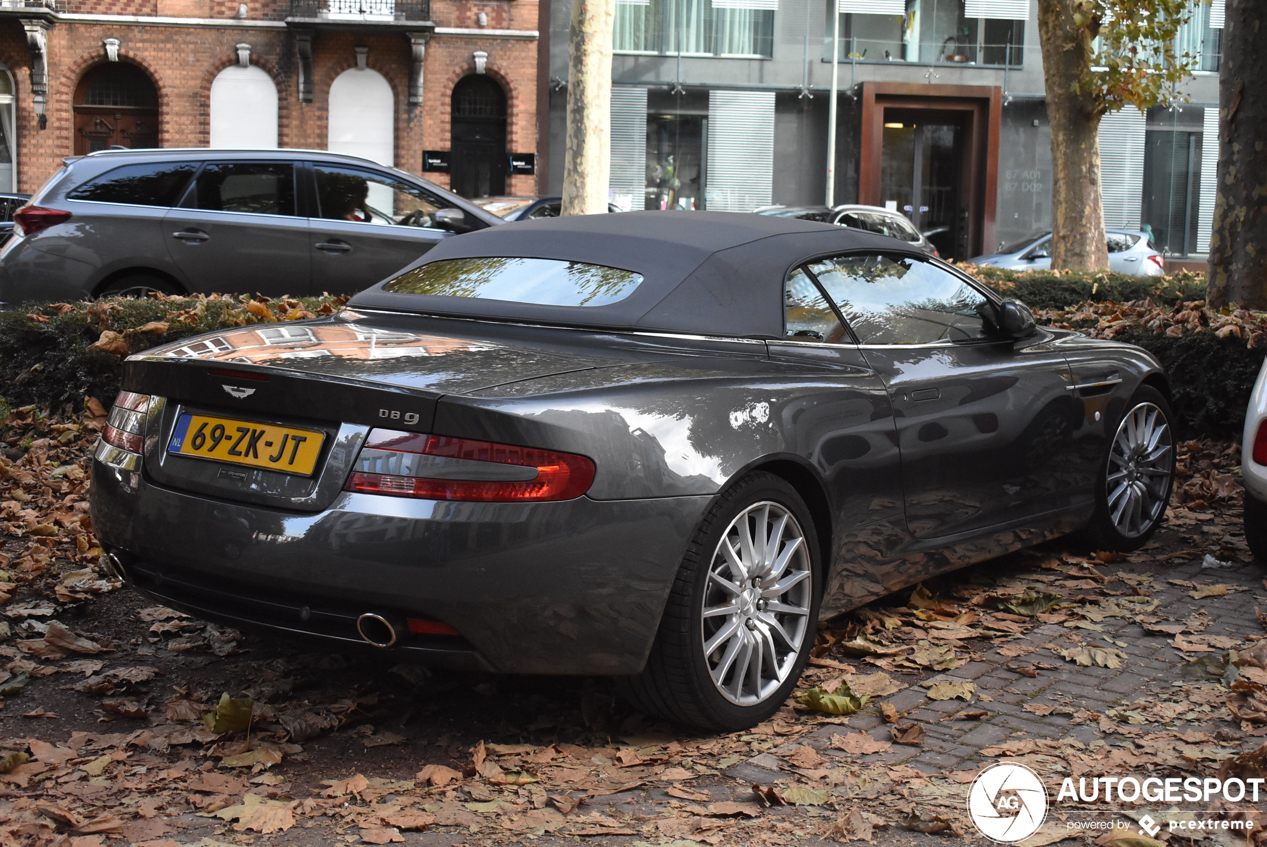 Aston Martin DB9 Volante