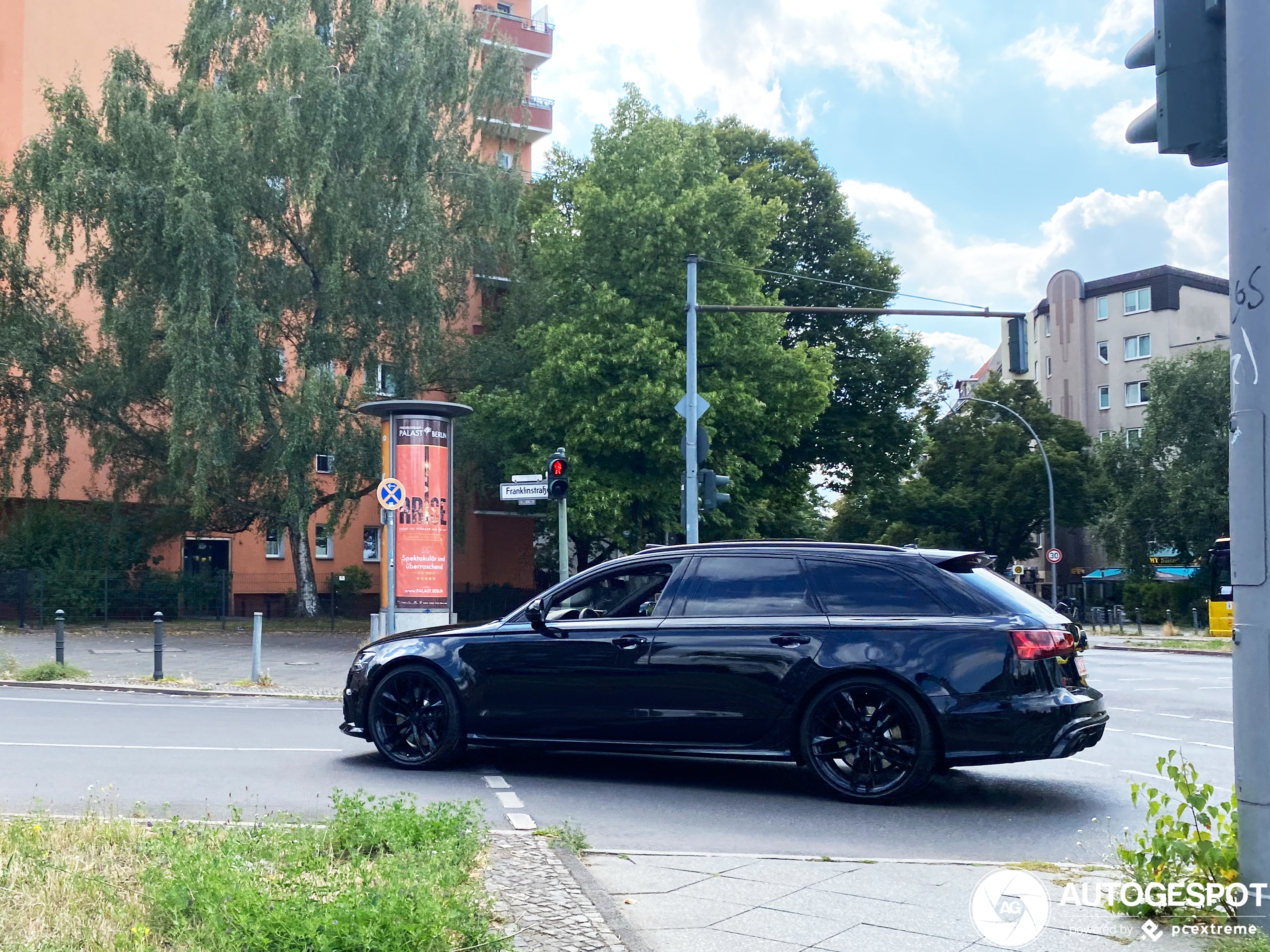 Audi RS6 Avant C7 2015