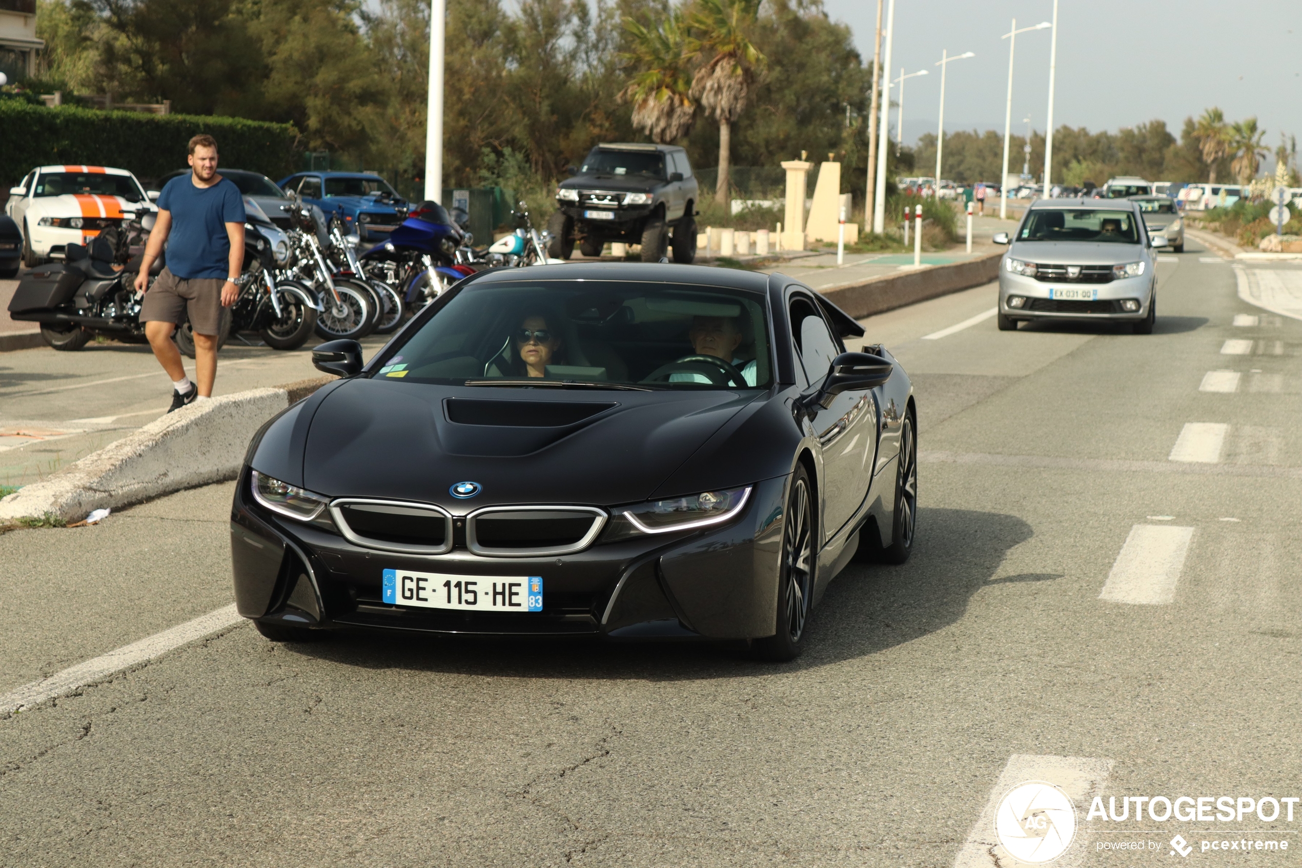 BMW i8