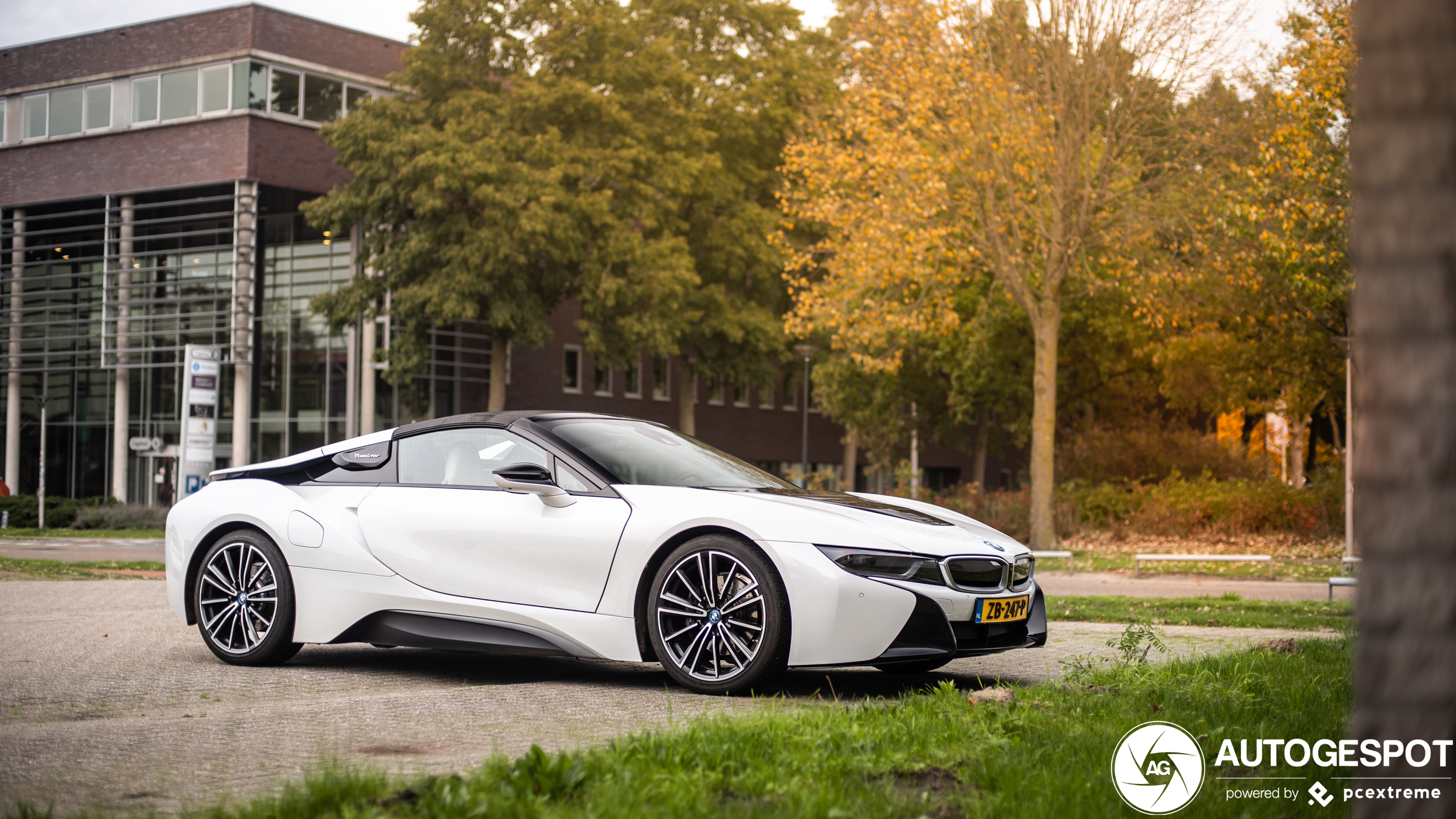 BMW i8 Roadster