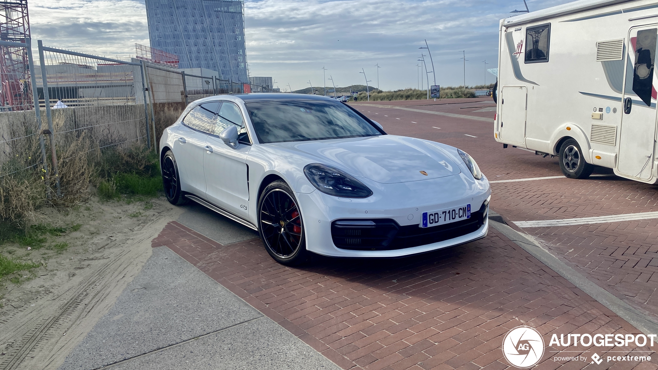 Porsche 971 Panamera GTS Sport Turismo