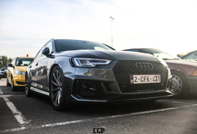 Audi RS4 Avant B9