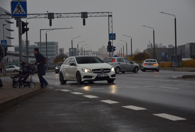 Mercedes-Benz A 45 AMG