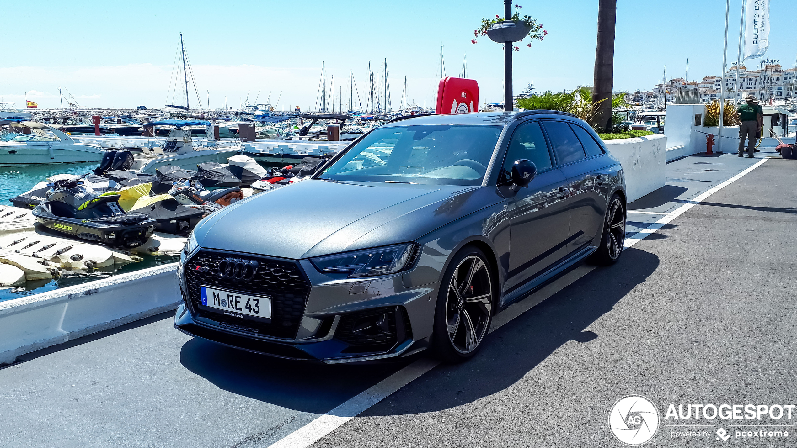 Audi RS4 Avant B9