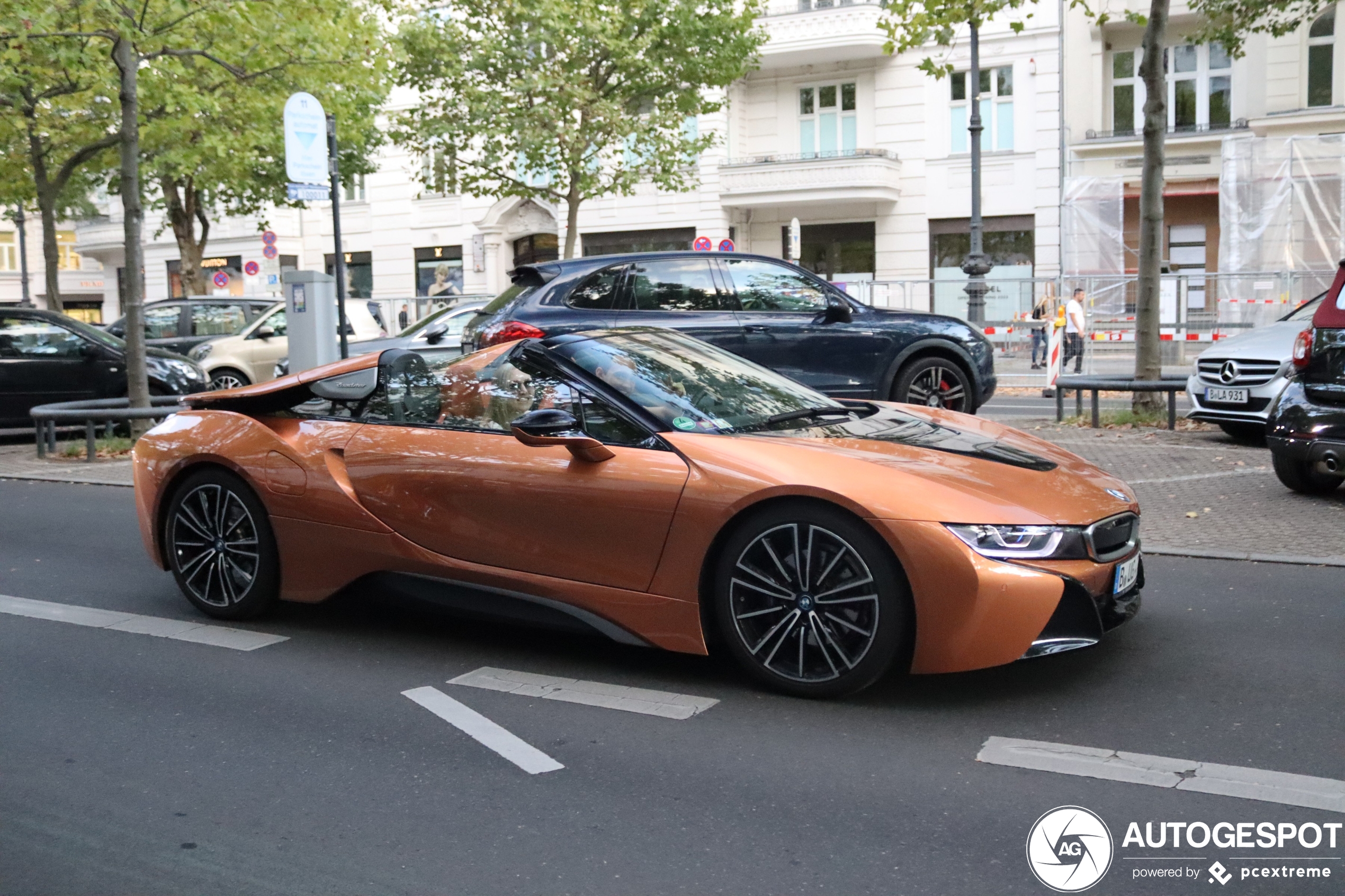 BMW i8 Roadster