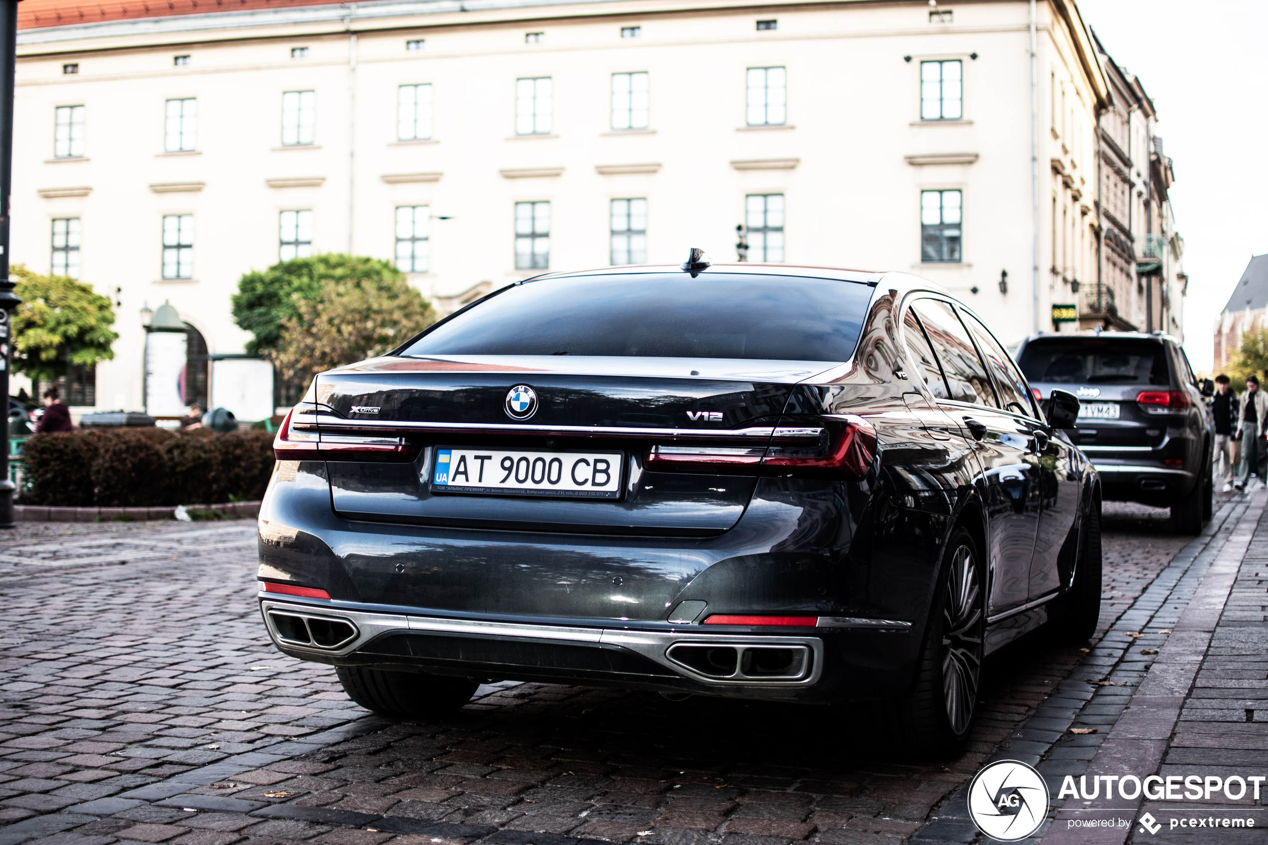 BMW M760Li xDrive 2019