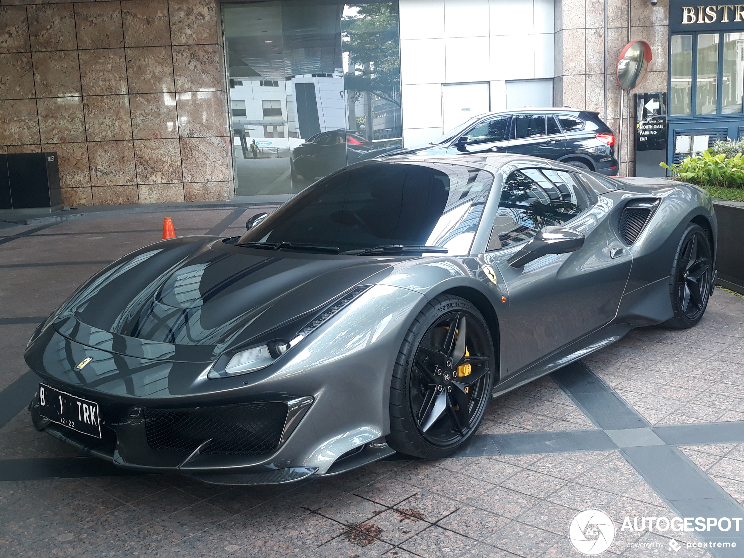 ferrari-488-pista-spider-