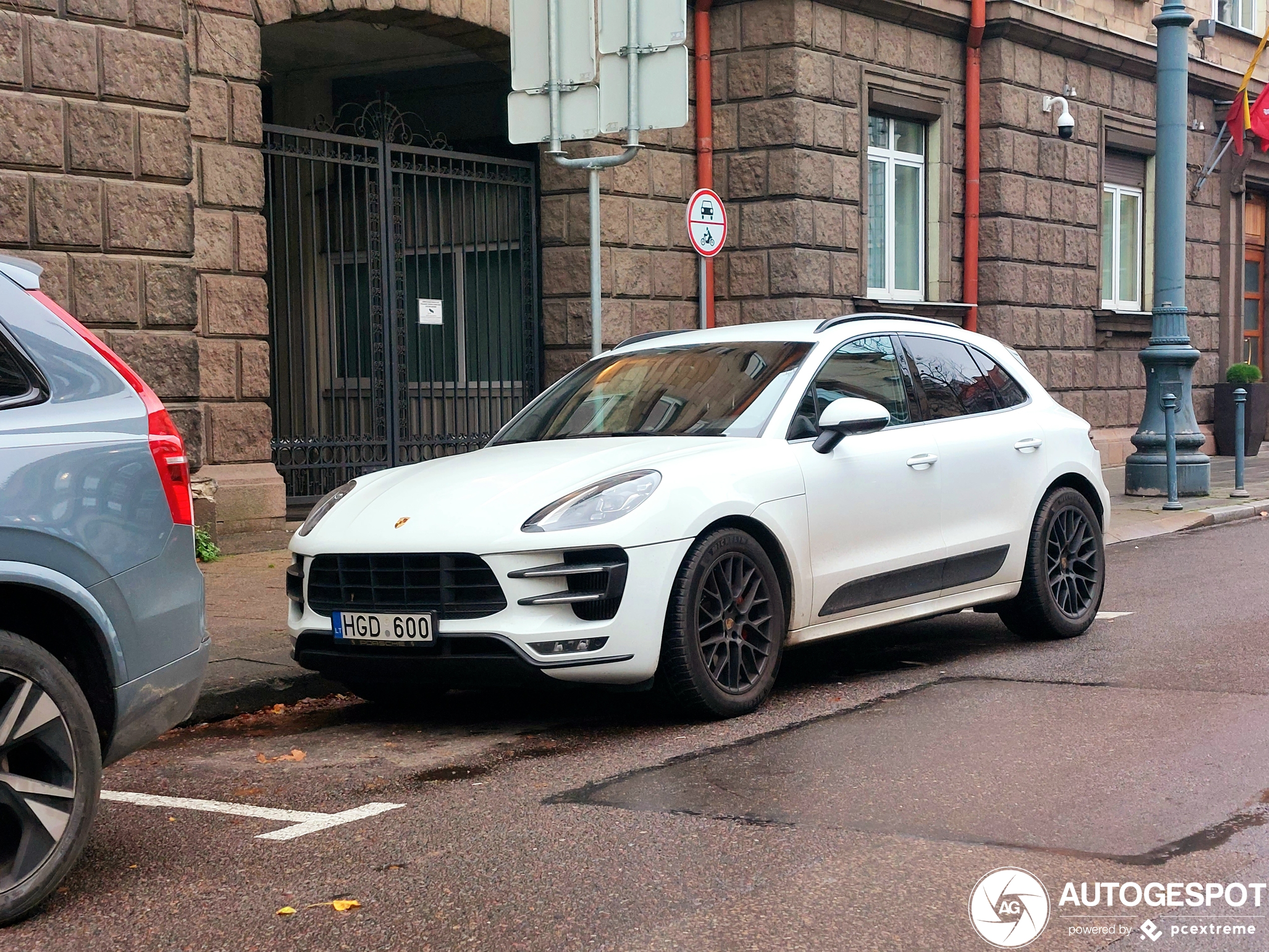 Porsche 95B Macan Turbo