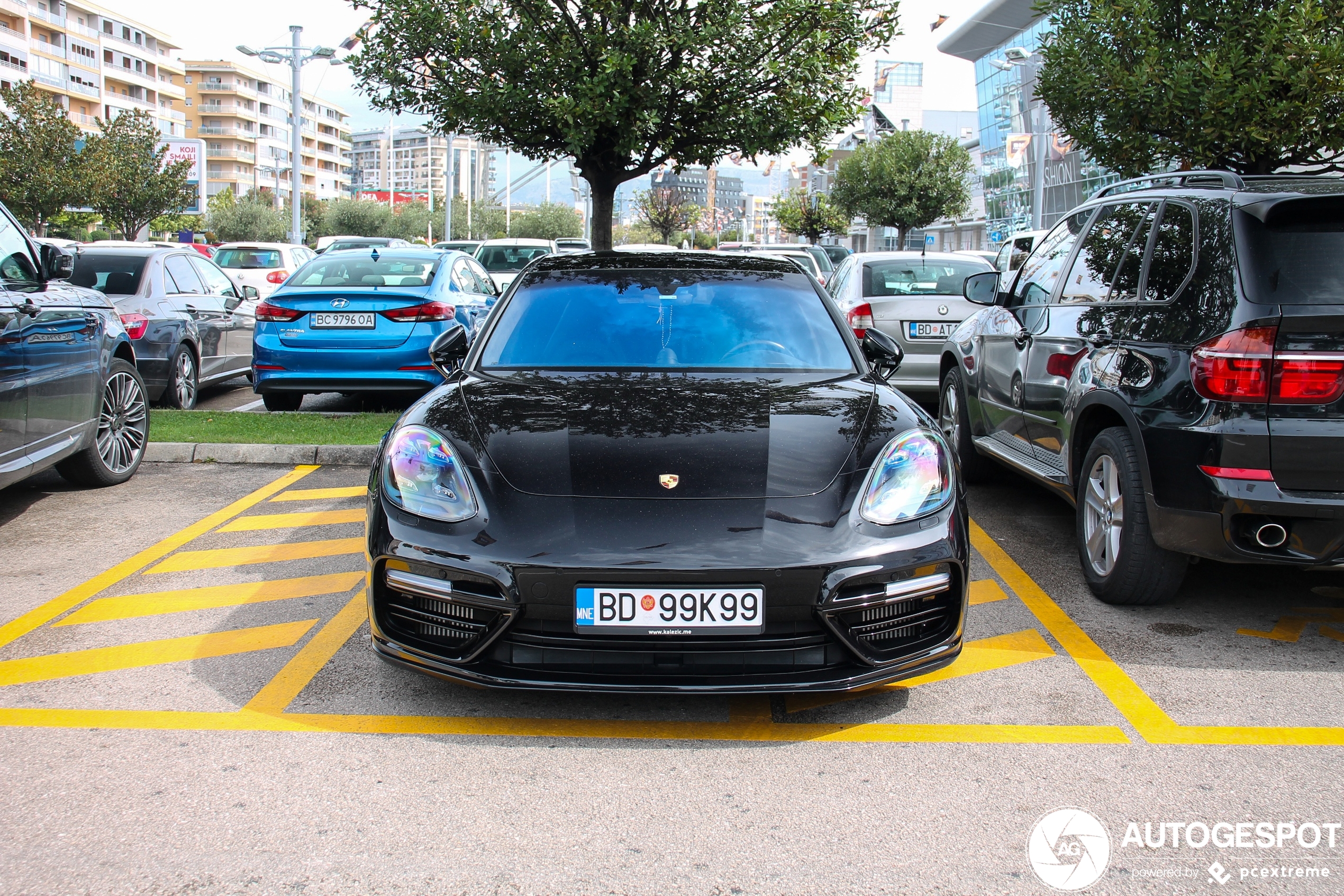 Porsche 971 Panamera Turbo