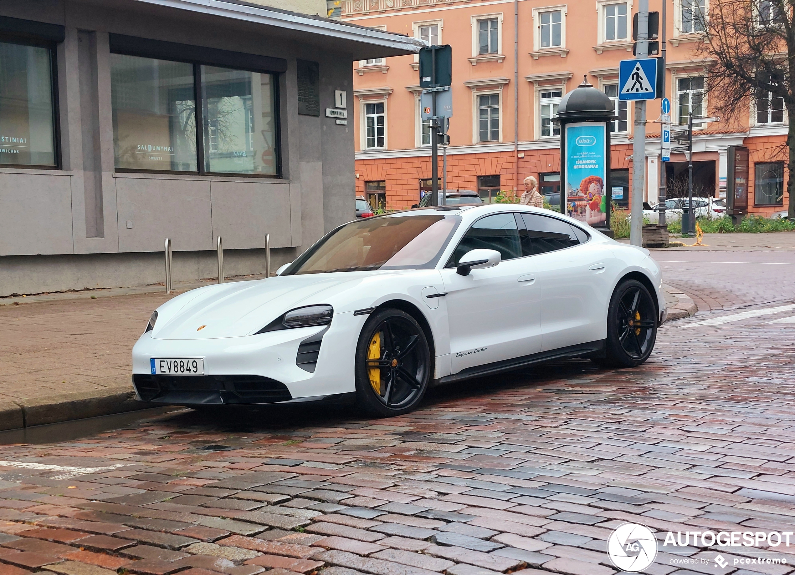 Porsche Taycan Turbo