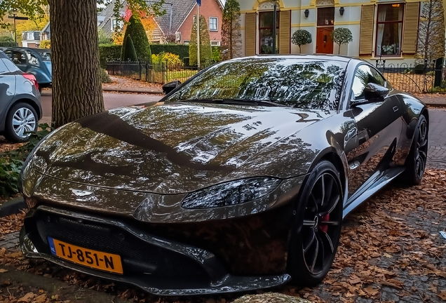 Aston Martin V8 Vantage 2018