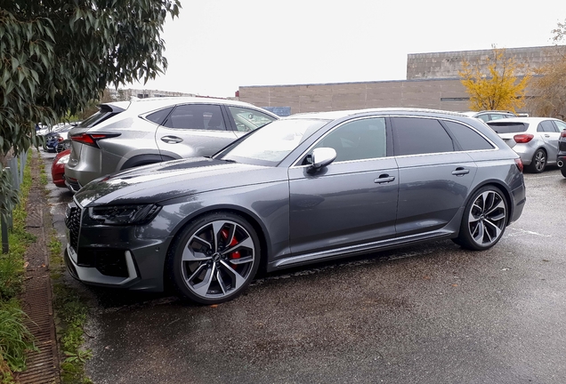 Audi RS4 Avant B9