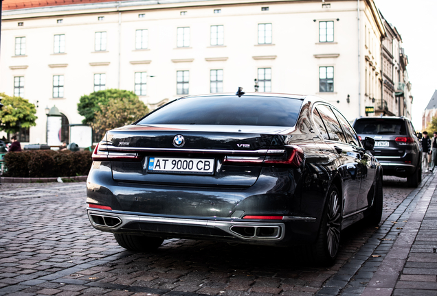 BMW M760Li xDrive 2019