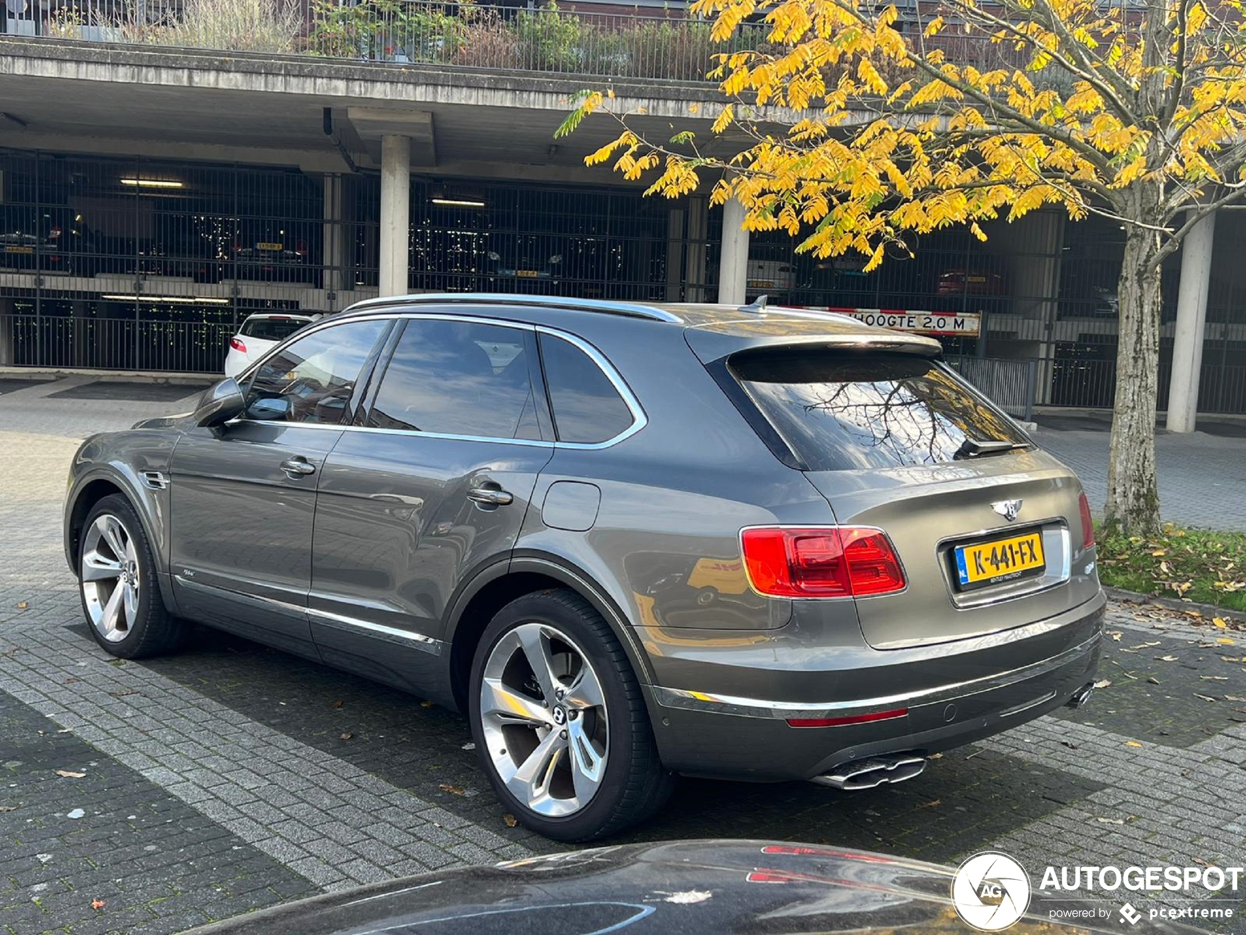 Bentley Bentayga Hybrid