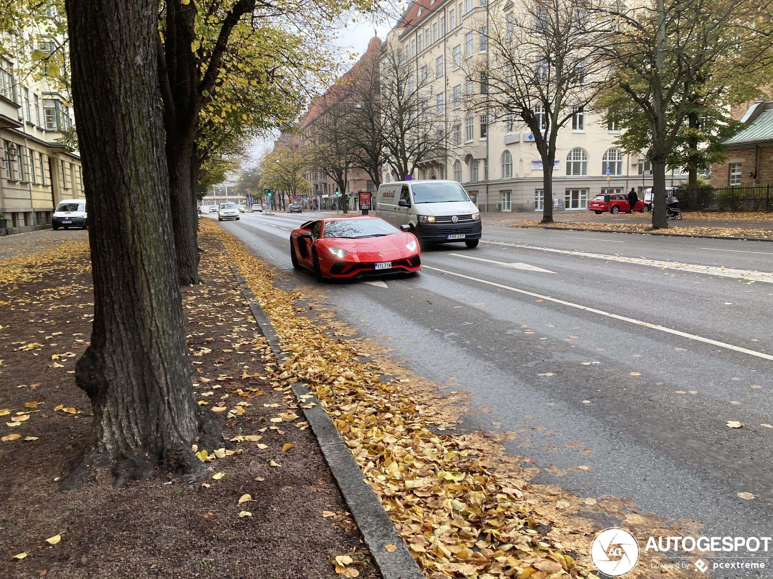 Lamborghini Aventador S LP740-4