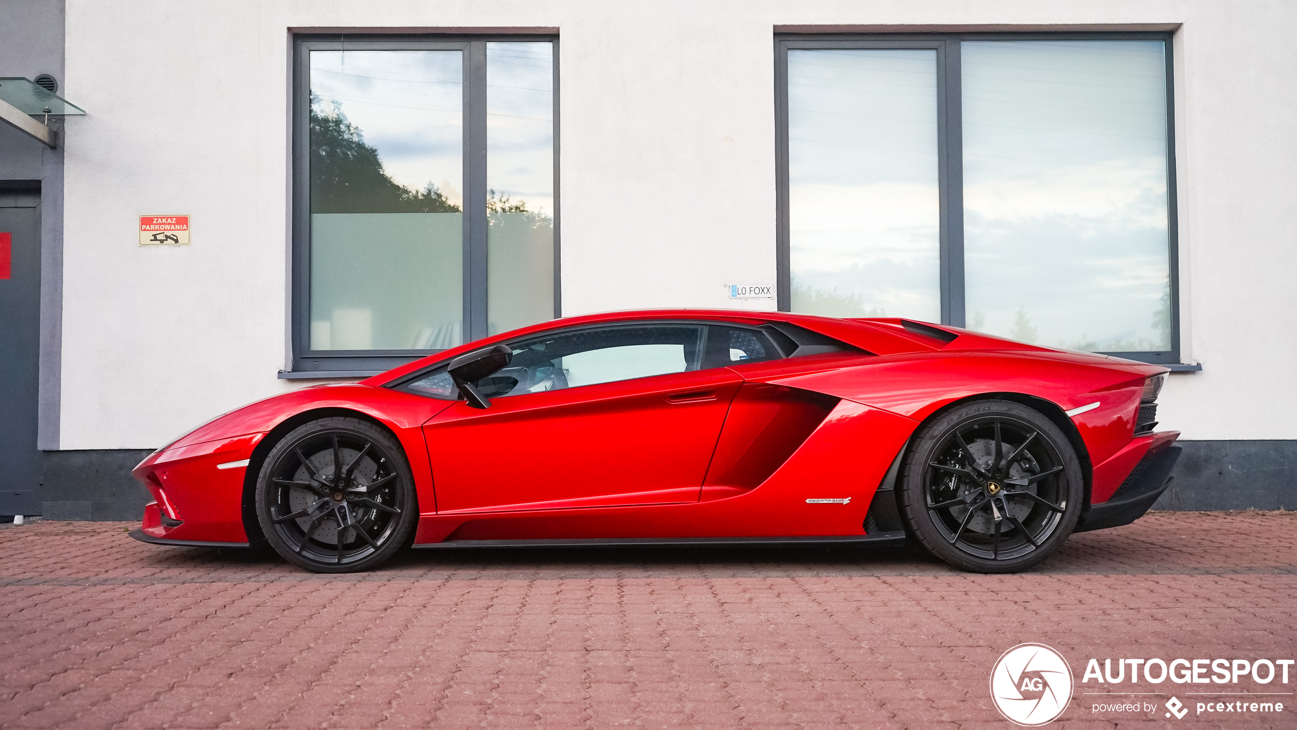 Lamborghini Aventador S LP740-4